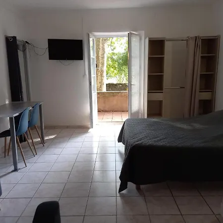 B&B D'hotes Domaine De Pelissols 2*