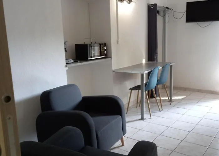 Bed & Breakfast D'hotes Domaine De Pelissols 3*